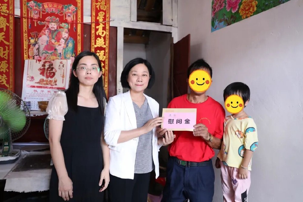 中食安泓爱心公益基金会携手瘦吧科技捐赠逾30万元款物驰援梅州、九江两地抗洪赈灾